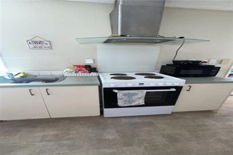 Photo of property in 33 Bernina Place, Weymouth, Auckland, 2103