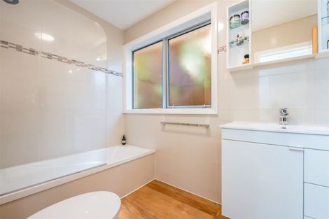 Photo of property in 19 London Road, Korokoro, Lower Hutt, 5012