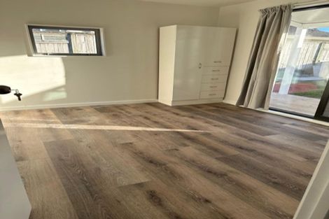 Photo of property in 31 Waipani Road, Te Atatu Peninsula, Auckland, 0610