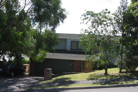 Photo of property in 5 Dianthus Place, Browns Bay, Auckland, 0630