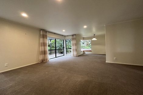 Photo of property in 17a Karetu Road, Greenlane, Auckland, 1051