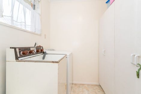 Photo of property in 6 Cross Street, Milton, 9220