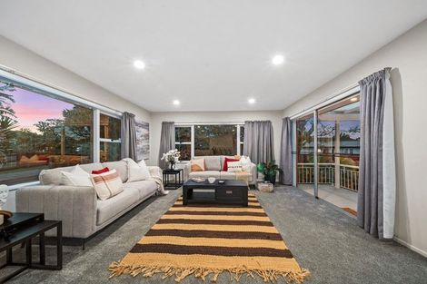 Photo of property in 6 Youngs Road, Papakura, 2110