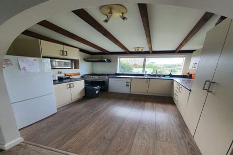 Photo of property in 28 Bassett Road, Johnsonville, Wellington, 6037