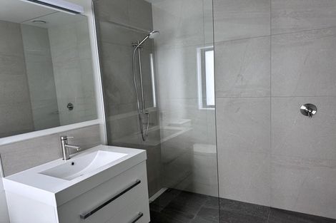 Photo of property in 31 Oakum Road, Whitby, Porirua, 5024