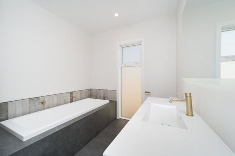 Photo of property in 42c Batt Street, West End, Palmerston North, 4410