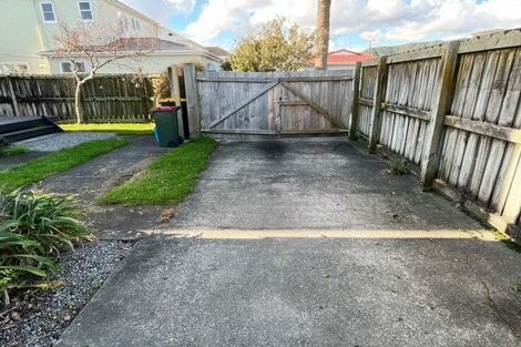 Photo of property in 1/126 Waiwhetu Road, Waterloo, Lower Hutt, 5011