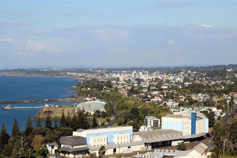 Photo of property in 19 Findlay Street, Moturoa, New Plymouth, 4310