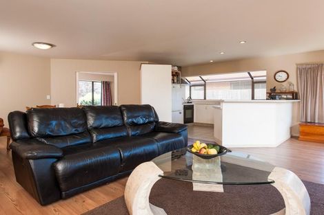 Photo of property in 9 Broadhaven Avenue, Parklands, Christchurch, 8083