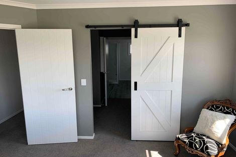 Photo of property in 4 Edenmore Terrace, Fitzherbert, Palmerston North, 4410