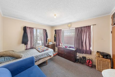 Photo of property in 7 Putini Road, Mangere Bridge, Auckland, 2022