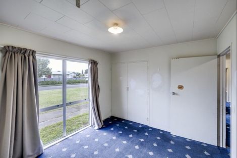 Photo of property in 2 Lander Place, Flaxmere, Hastings, 4120