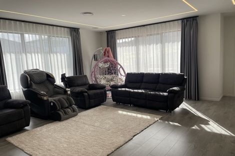 Photo of property in 18 Takurua Terrace, Orewa, 0931