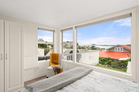 Photo of property in 16 Mcdonnell Street, Omokoroa, 3114