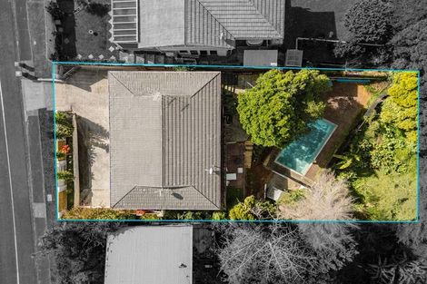 Photo of property in 137 Hutchinsons Road, Bucklands Beach, Auckland, 2014