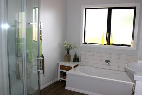 Photo of property in 41c Costley Street, Carterton, 5713