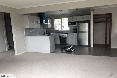 Photo of property in 686 East Coast Road, Pinehill, Auckland, 0630
