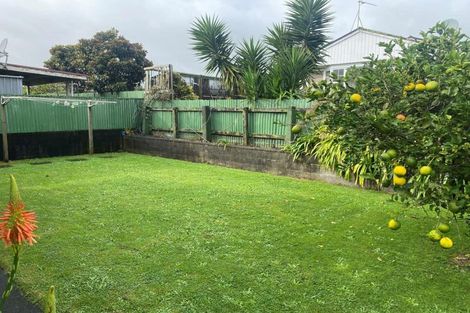 Photo of property in 13 Kowhai Street, Strandon, New Plymouth, 4312