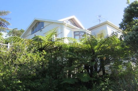 Photo of property in 118 Kelburn Parade, Kelburn, Wellington, 6012