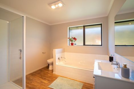 Photo of property in 10 Lakefield Close, Kingston, Athol, 9793