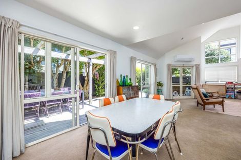Photo of property in 51 Hart Road, Hauraki, Auckland, 0622