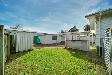 Photo of property in 489 Massey Road, Mangere, Auckland, 2022