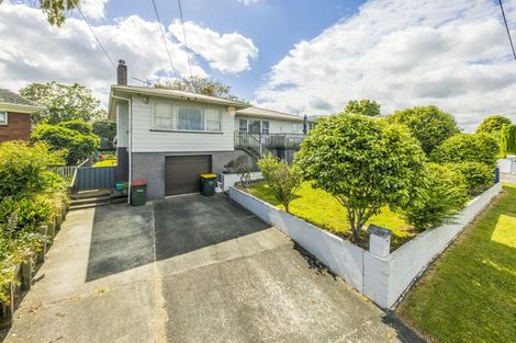 Photo of property in 14 Snell Avenue, Papakura, 2110