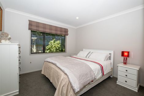 Photo of property in 26 Weka Place, Picton, 7220