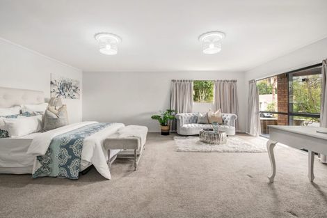 Photo of property in 2 Westminster Gardens, Unsworth Heights, Auckland, 0632