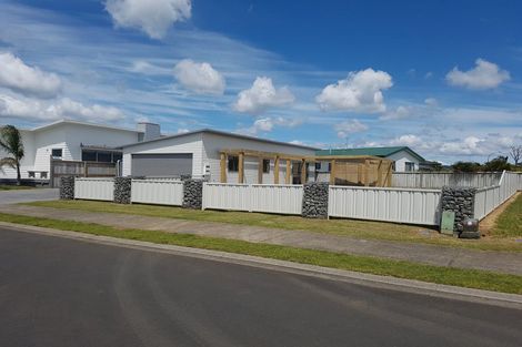Photo of property in 5 Carina Way, Whitianga, 3510