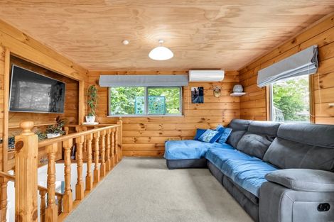 Photo of property in 100b Grand Vue Road, Kawaha Point, Rotorua, 3010