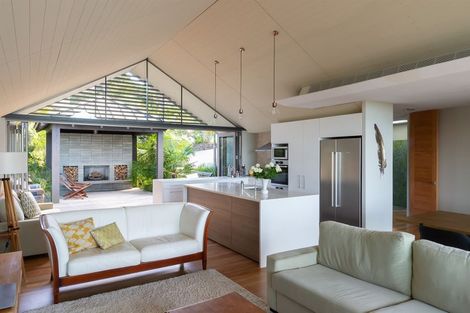 Photo of property in 26 Aotearoa Terrace, Murrays Bay, Auckland, 0630