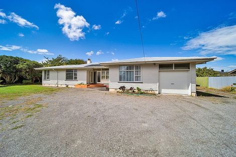 Photo of property in 28 Camberwell Road, Hawera, 4610