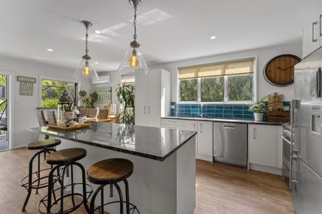 Photo of property in 21 Ratanui Road, Paraparaumu, 5032