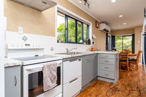 Photo of property in 1884 Paparoa Valley Road, Paparoa, 0571