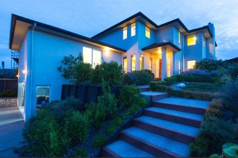 Photo of property in 17 Links Drive, Waiwhakaiho, New Plymouth, 4312