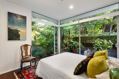 Photo of property in 730a South Titirangi Road, Titirangi, Auckland, 0604