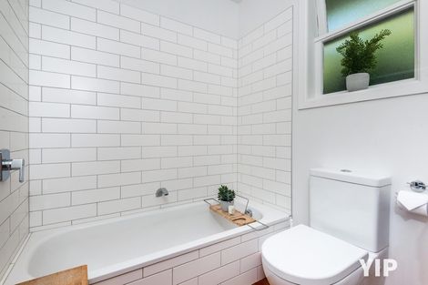 Photo of property in 5 Winston Street, Crofton Downs, Wellington, 6035