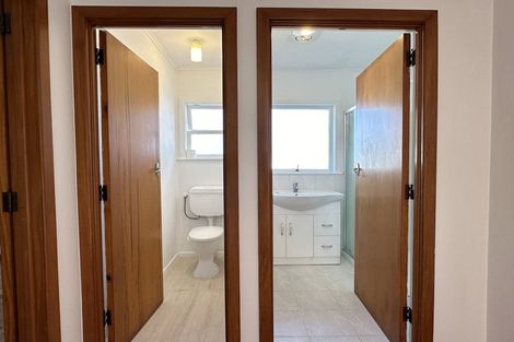 Photo of property in 61 Lake Road, Northcote, Auckland, 0627