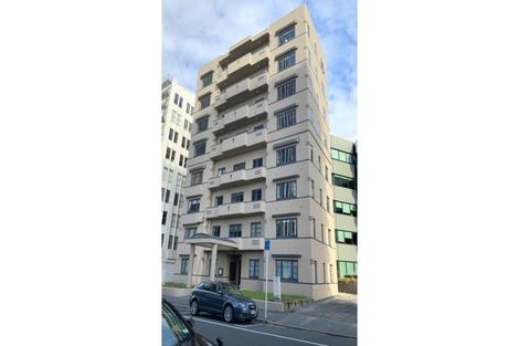 Photo of property in Westhaven Apartments, 8/127 Molesworth Street, Thorndon, Wellington, 6011