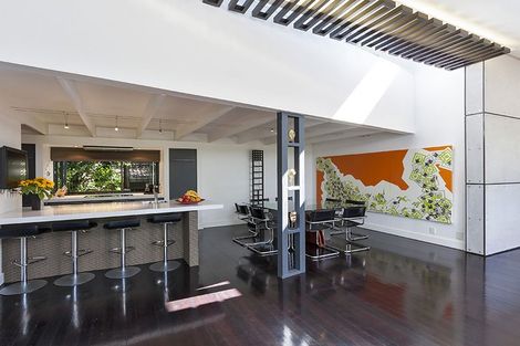 Photo of property in 21 Tanglewood Place, Cockle Bay, Auckland, 2014