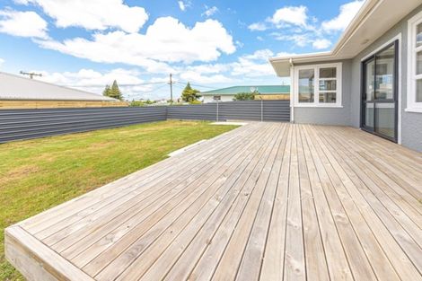 Photo of property in 6 Glenn Street, Castlecliff, Whanganui, 4501
