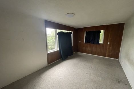 Photo of property in 2 Donovan Avenue, Massey, Auckland, 0614