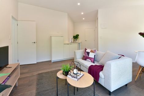 Photo of property in 299 Whangaparaoa Road, Red Beach, 0932