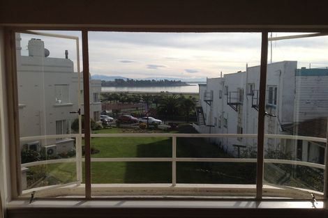 Photo of property in 1-12/48 The Bay Hill, Timaru, 7910