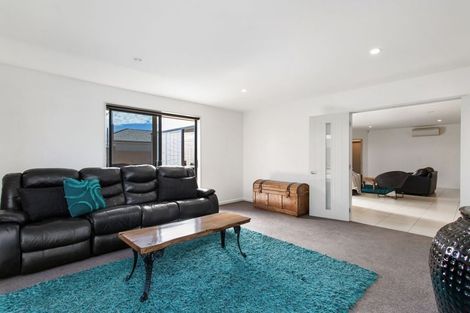 Photo of property in 10 Dunaverty Place, Broomfield, Christchurch, 8042