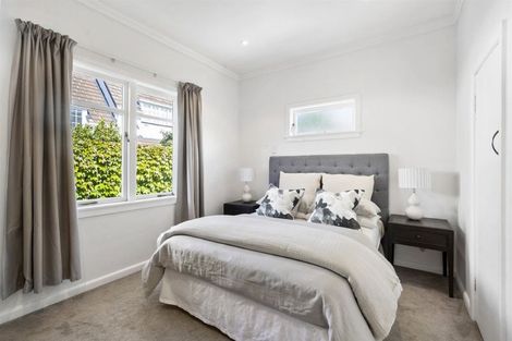 Photo of property in 2/5 Elderwood Lane, Belmont, Auckland, 0622