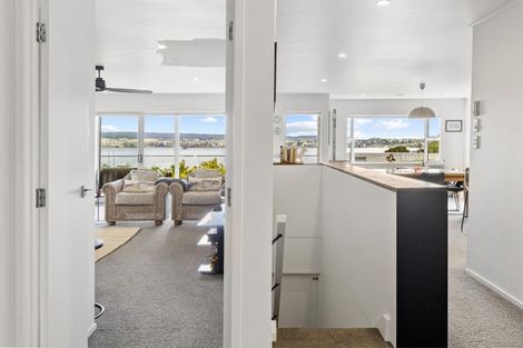 Photo of property in 358 Lake Terrace, Two Mile Bay, Taupo, 3330