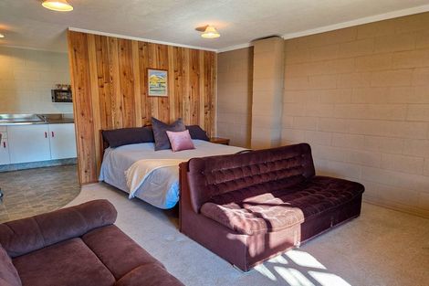 Photo of property in 10 Hamilton Drive, Lake Tekapo, 7999