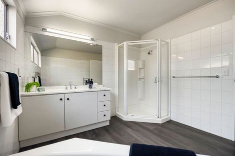 Photo of property in 4 Longwood Place, Harrowfield, Hamilton, 3210